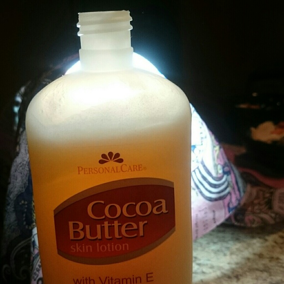 Free Cocoa Butter Lotion👝 - Picture 4 of 6